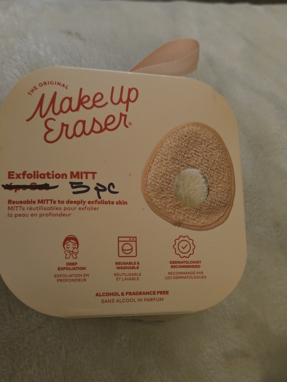 The original MakeUp Eraser Exfoliation Mitt - Peach/Tan/ 5pc